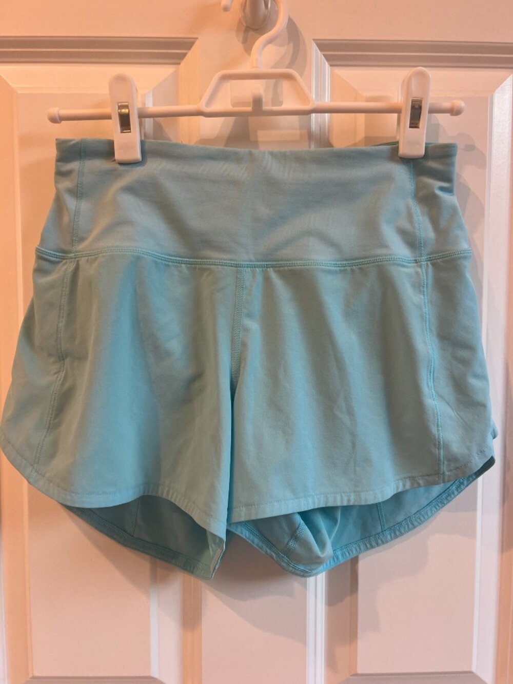 Lululemon 4" Speed Up Shorts (Blue - Size 4)